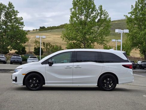 New 2026 Honda Odyssey Sport-L image 7