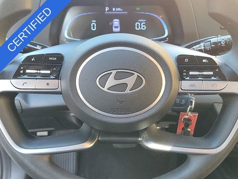 Used 2024 Hyundai Elantra SE image 29