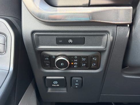 Used 2025 Ford F150 Raptor AWD/4WD image 23