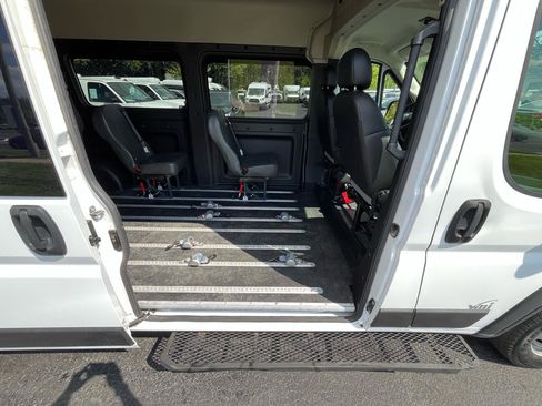 Used 2023 RAM ProMaster 2500 w/ Premium Convenience Group (B) FWD image 40