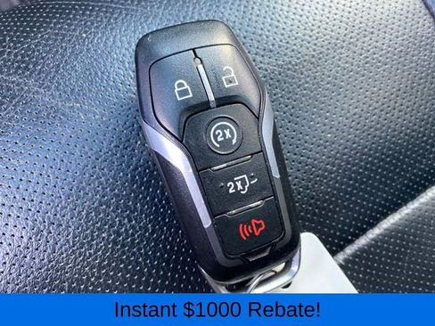 Used 2016 Ford F150 Lariat w/ Equipment Group 502A Luxury AWD/4WD image 26