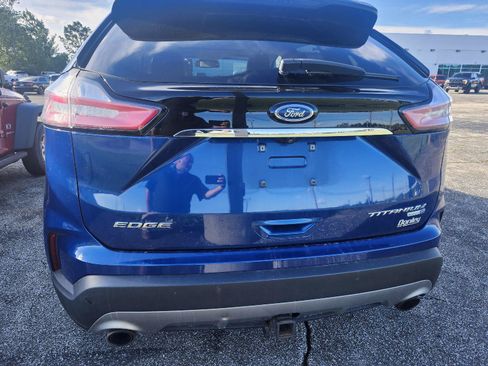 Used 2020 Ford Edge Titanium w/ Equipment Group 301A AWD/4WD image 5