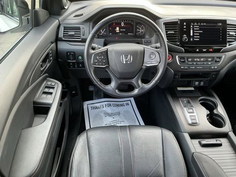 Used 2023 Honda Passport TrailSport image 12