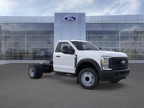 New 2025 Ford F550 2WD Regular Cab Super Duty image 38