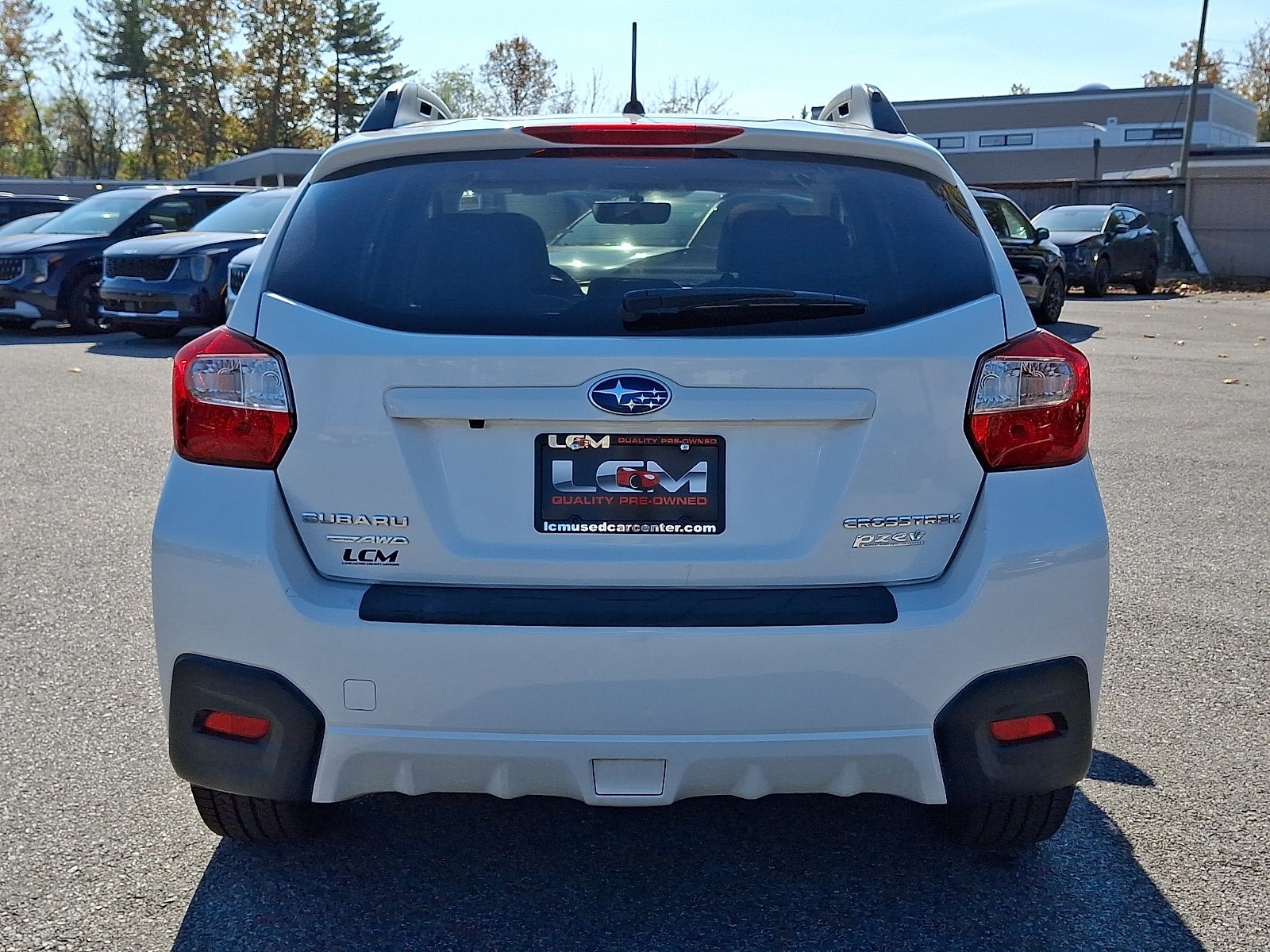 Used 2017 Subaru Crosstrek 2.0i Premium w/ Moonroof Package AWD/4WD image 6
