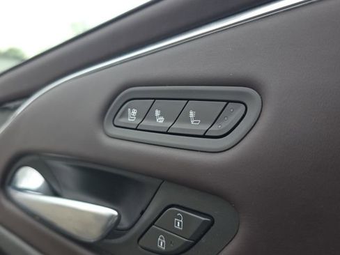 Used 2021 Cadillac Escalade Premium Luxury Platinum w/ Heavy-Duty Trailer Package image 29