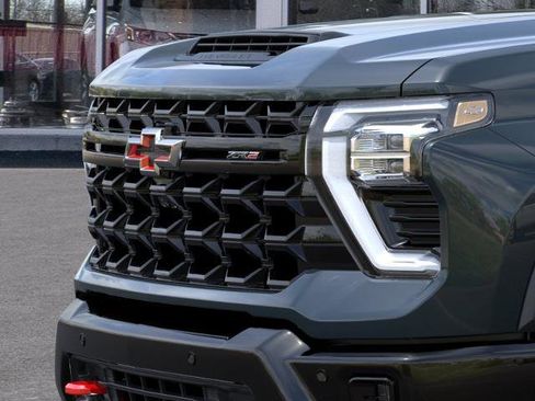 New 2026 Chevrolet Silverado 2500 ZR2 AWD/4WD image 13