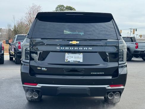 New 2025 Chevrolet Suburban Premier AWD/4WD image 4