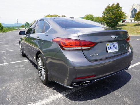 Used 2015 Hyundai Genesis 5.0 RWD image 13