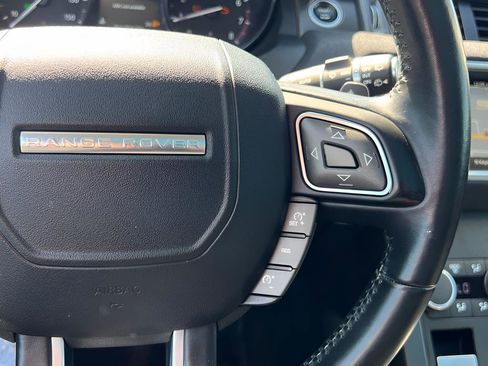 Used 2019 Land Rover Range Rover Evoque SE AWD/4WD image 40