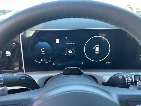 Used 2025 Hyundai Tucson Limited image 14