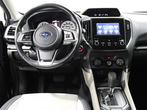 Used 2023 Subaru Forester Premium AWD/4WD image 2
