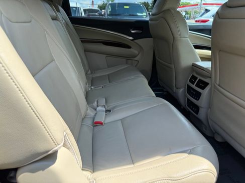 Used 2019 Acura MDX SH-AWD image 26