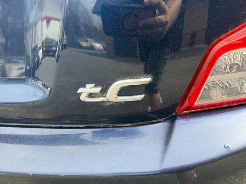 Used 2011 Scion tC FWD image 38