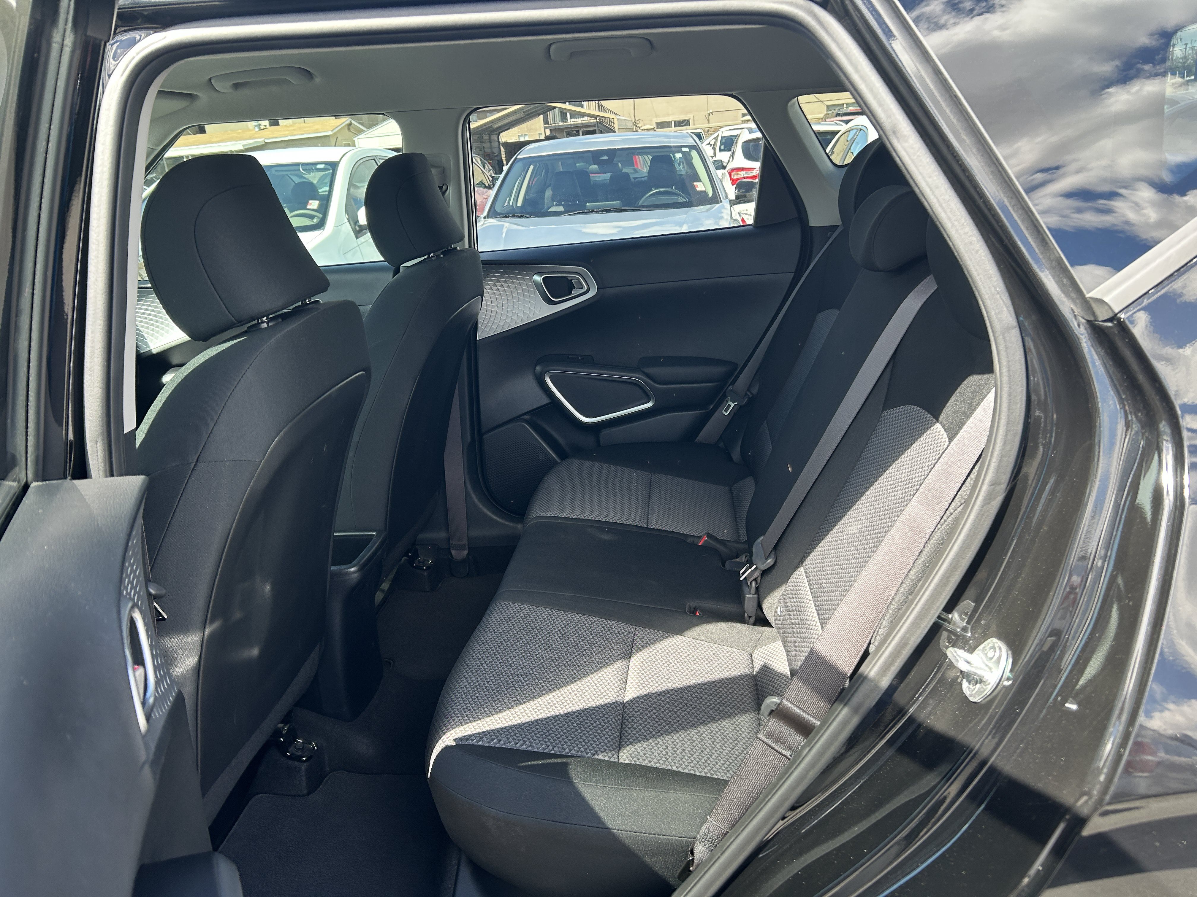 Used 2021 Kia Soul LX FWD image 17