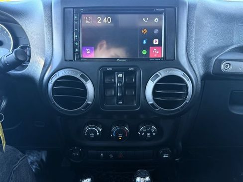 Used 2016 Jeep Wrangler Unlimited Sport w/ Quick Order Package 24S AWD/4WD image 18