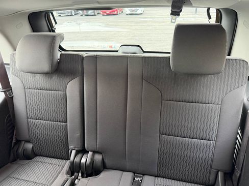 Used 2016 GMC Yukon SLE w/ HD Trailering Package AWD/4WD image 19
