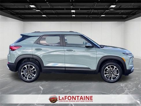Used 2026 Chevrolet TrailBlazer LT w/ Convenience Package image 6