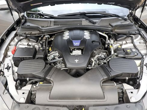 Used 2017 Maserati Ghibli S Q4 AWD/4WD image 15