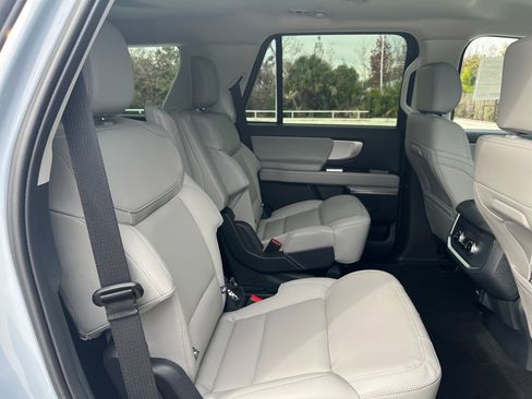 New 2026 Ford Expedition Active image 28