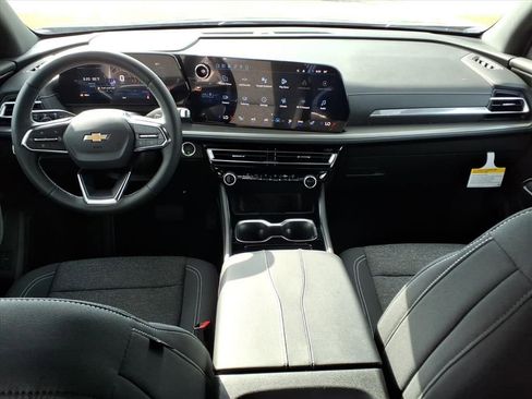 New 2026 Chevrolet Traverse LT w/ Driver Confidence Package FWD image 20
