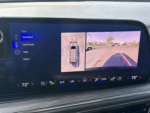 Used 2025 Chevrolet Suburban Premier image 27