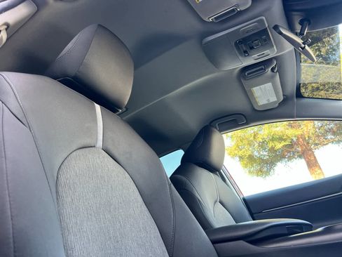 Used 2022 Toyota Camry LE image 16