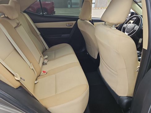 Used 2018 Toyota Corolla LE w/ Carpet Mat Package (TMS) FWD image 25