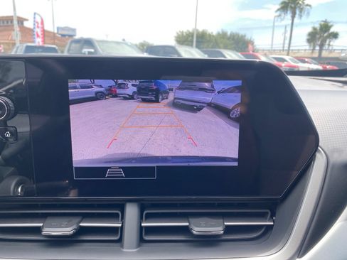 New 2026 Chevrolet Trax LS w/ LS Convenience Package FWD image 25
