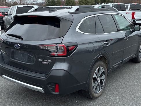 Used 2022 Subaru Outback Touring image 6