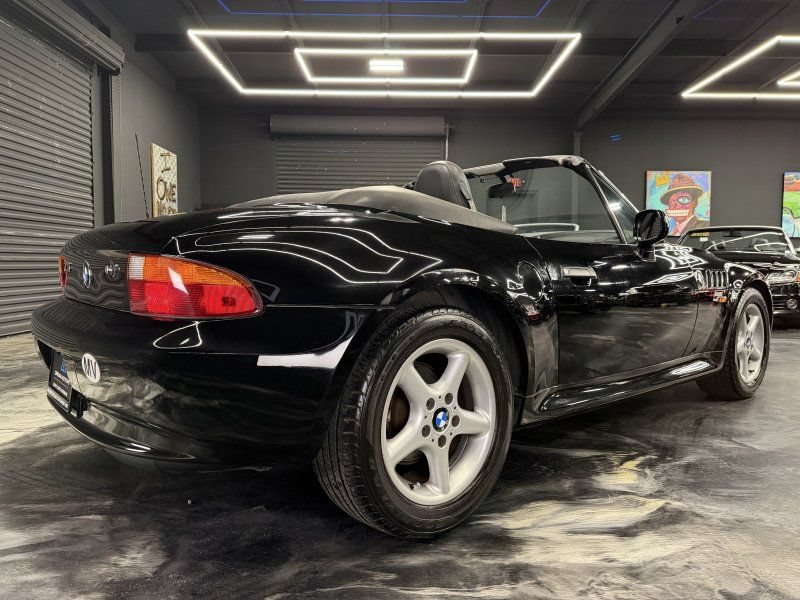 Used 1997 BMW Z3 2.8 RWD image 5