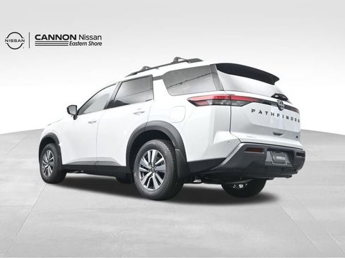 New 2026 Nissan Pathfinder SL FWD image 29