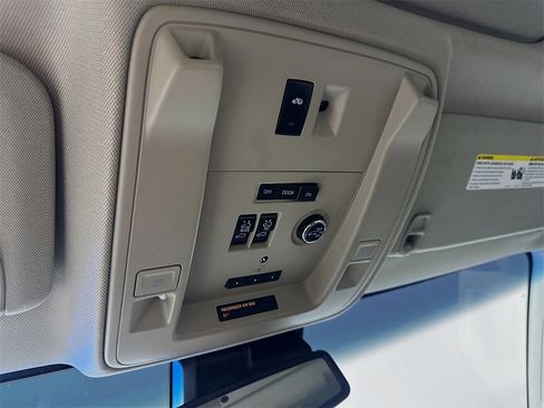 Used 2019 GMC Yukon Denali w/ Denali Ultimate Package image 35