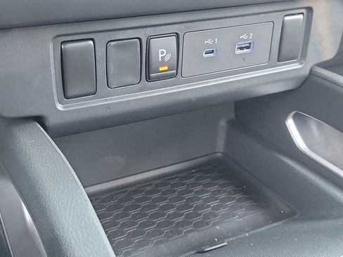 New 2026 Nissan Frontier SV w/ Tow Package image 9