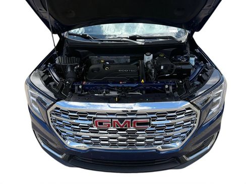 Used 2022 GMC Terrain SLE w/ Driver Convenience Package AWD/4WD image 18