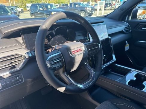 New 2026 GMC Acadia Elevation image 8