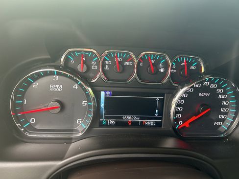 Used 2019 Chevrolet Tahoe LT image 22