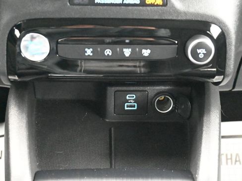 Used 2023 Ford Escape Active w/ Tech Pack #1 image 28