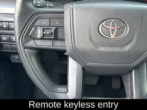 Used 2025 Toyota Tacoma SR5 image 15