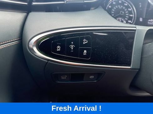 Used 2023 Genesis GV70 2.5T w/ Advanced Package AWD/4WD image 9