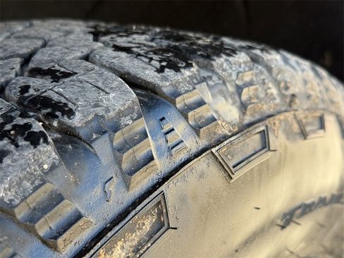 Used 2025 GMC Sierra 3500 Denali w/ Denali Reserve Package image 25