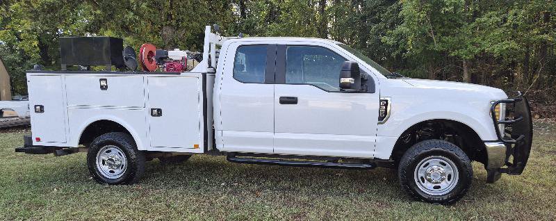 Used 2019 Ford F350 XL w/ XL Value Package AWD/4WD image 2