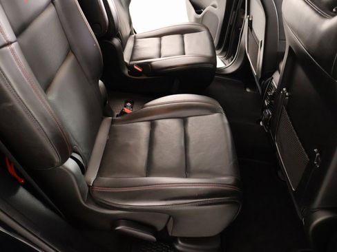 Used 2024 Dodge Durango GT image 16