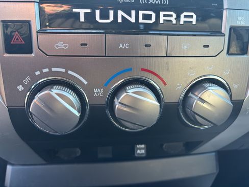 Used 2019 Toyota Tundra SR5 image 7