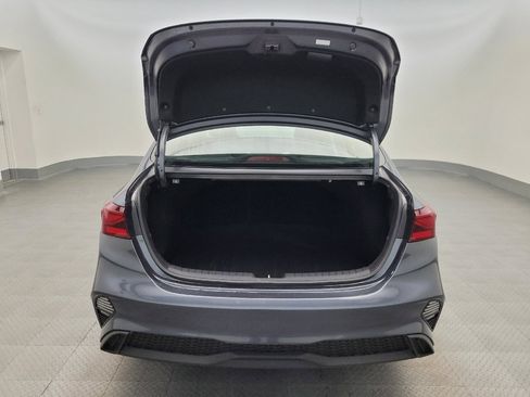 Used 2023 Kia Forte LXS FWD image 29