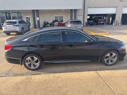 Used 2018 Honda Accord EX-L image 3