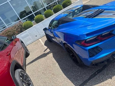 Used 2024 Chevrolet Corvette Stingray Preferred Conv w/ Z51 Performance Package RWD image 5