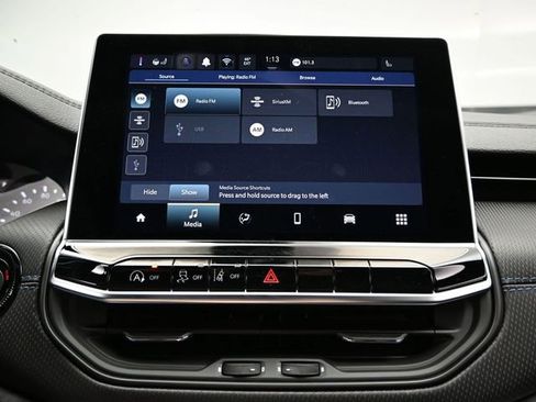 New 2026 Jeep Compass Latitude AWD/4WD image 32