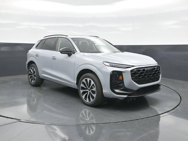 New 2026 Audi Q3 quattro 2.0T AWD/4WD image 1