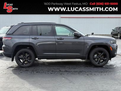 New 2025 Jeep Grand Cherokee Limited w/ Black Appearance Package